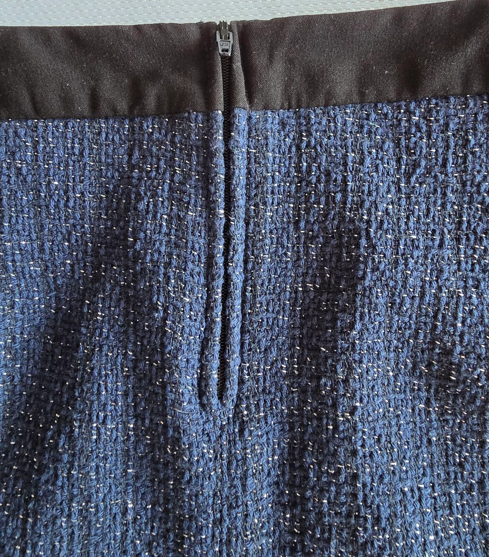 Korte tweed rok marineblauw en gouden draad Camaïeu Maat 34 XS gevoerd – photo 4